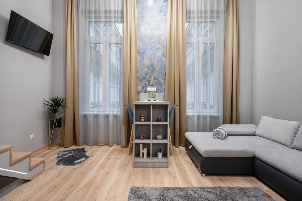 Petite Elegance Apartment Budapest Bagian luar foto